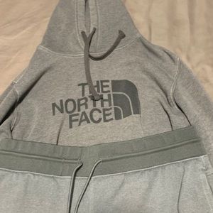 North face sweat suit